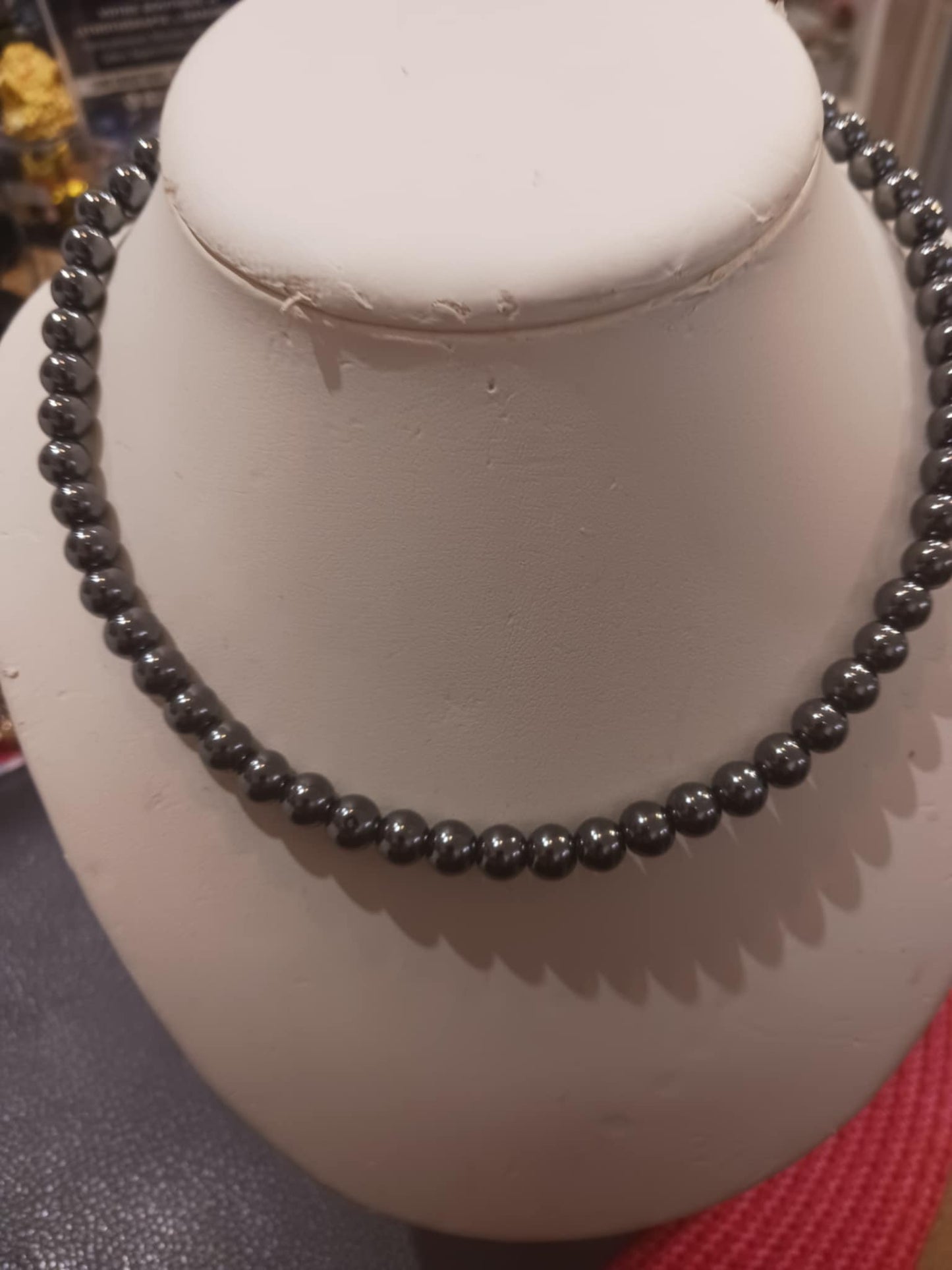 Collier hématite