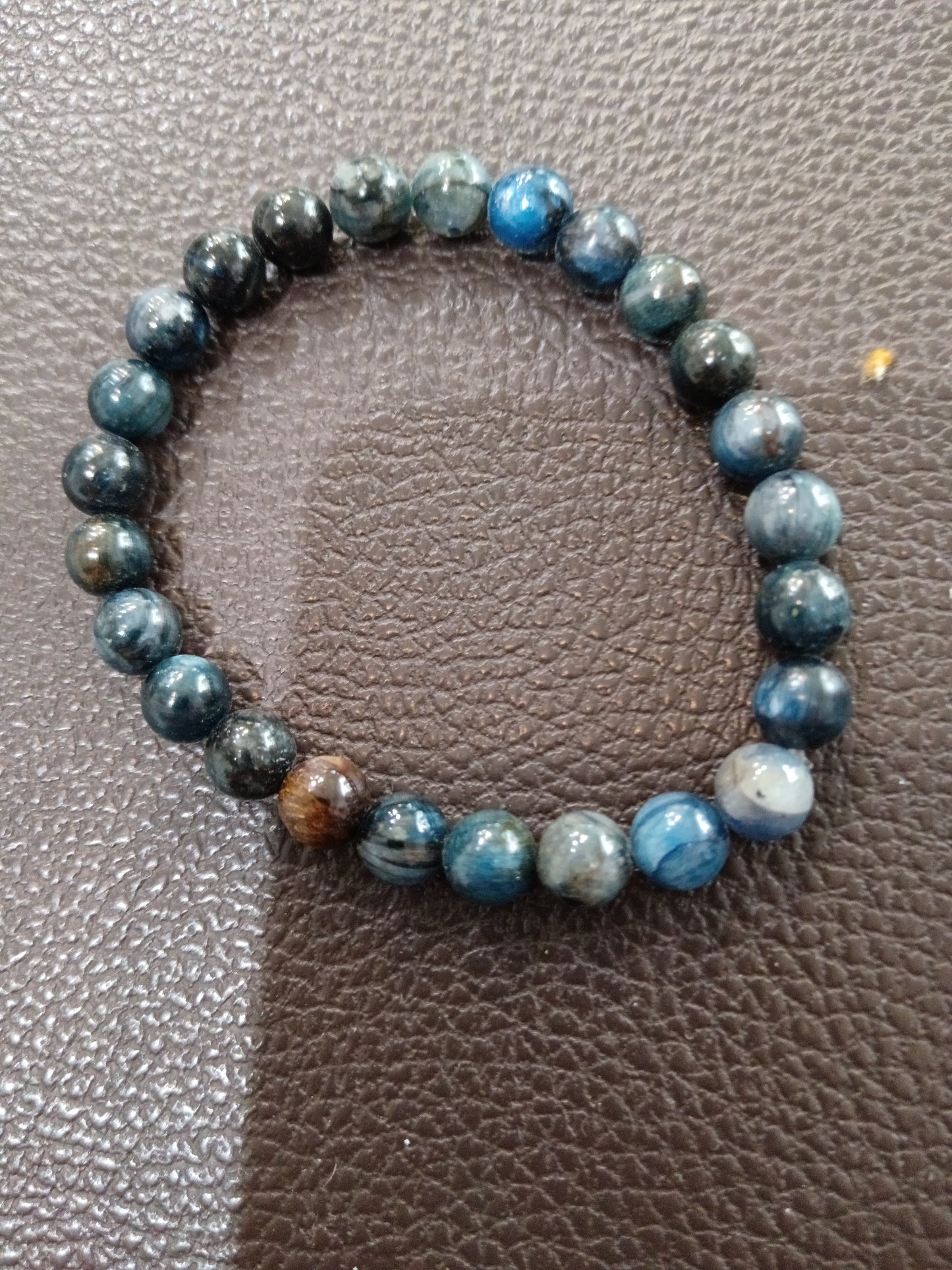 Bracelet cyanite